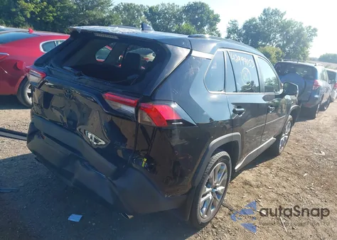 2023 Toyota Rav4 Xle Premium z USA, uszkodzony, nr VIN 2T3A1RFV1PC338247